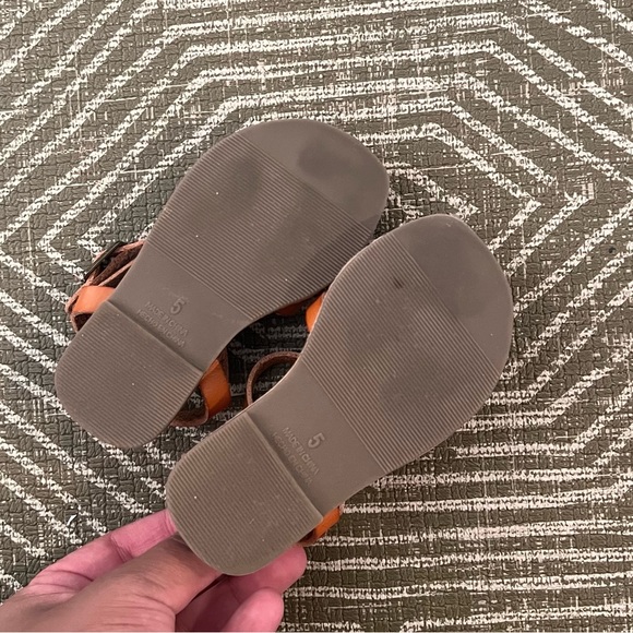OLD NAVY Baby Cognac Huaraches Sandals - Picture 3 of 3